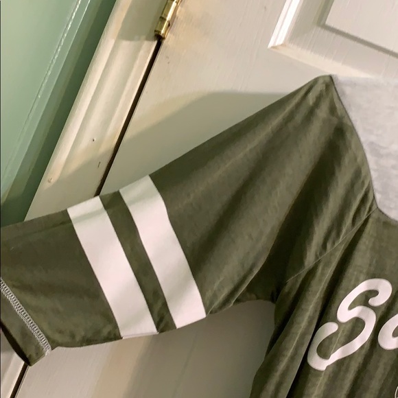 “Sorry (just kidding)” misses, green size medium - Picture 4 of 4